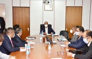 Pre-budgetary Consultations: The Minister of Finance meets with the private sector