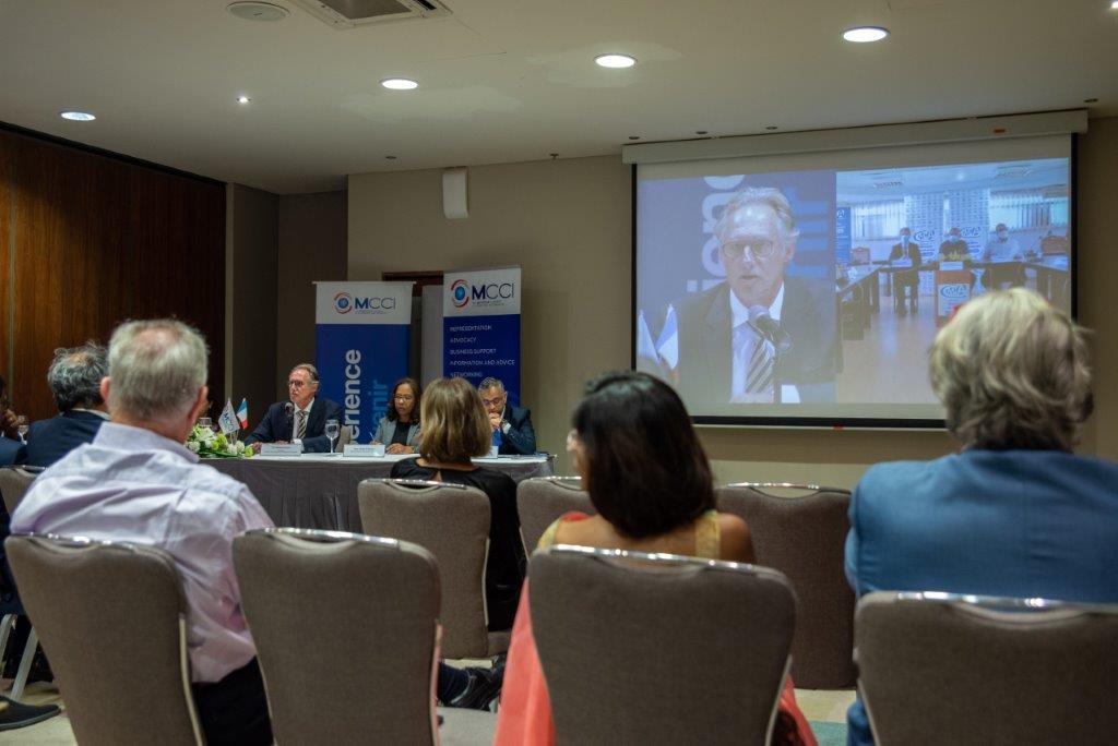 Convention de partenariat entre la MCCI Business School et la CMA Réunion